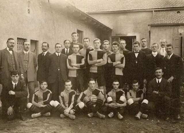 El Barcelona jugó 10 partidos contra el Crook Town.