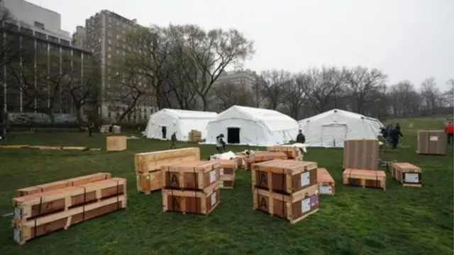 د نیویارک مرکزي پارک چې د لنډمهال لپاره په روغتون بدل شوی