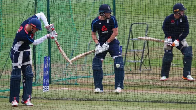 ځینې څېړونکي وايي چې د انګلستان لوبډله د پخوا پرتله ډېره پیاوړې ده او ښايي د دې جام اتله شي.