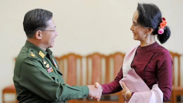 ဒေါ်အောင်ဆန်းစုကြည် နဲ့ ဗိုလ်ချုပ်မှူးကြီး မင်းအောင်လှိုင်