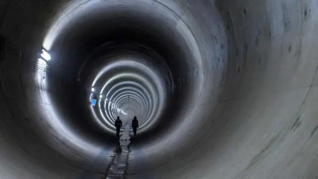 نفق "إميشن أورينت"