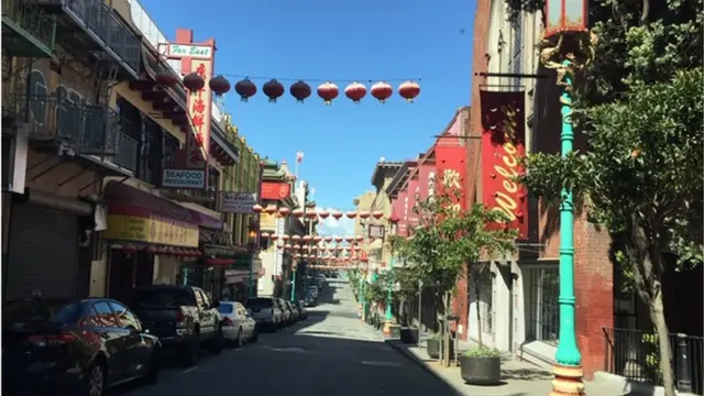 Phố Tầu San Francisco không một bóng người