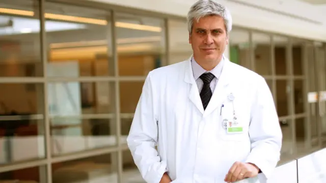 Dr. Sebastián Illanes