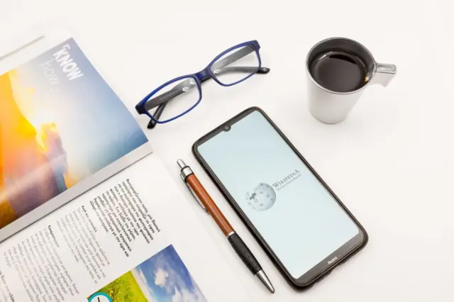 பொதுப் பணியிடம்.