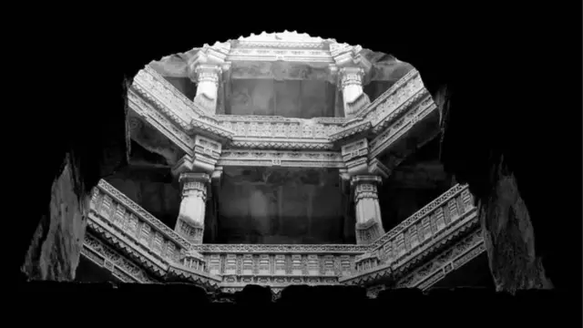 અડાલજની વાવનું બાંધકામ