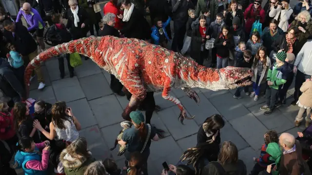 डायनासोर