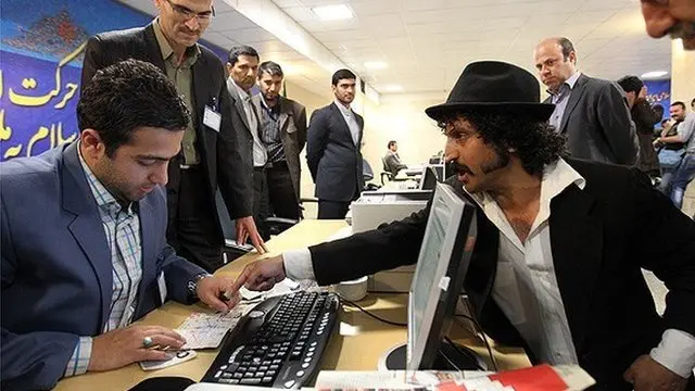 در سال‌های اخیر تلاش افرادی با ظاهر غیر عادی برای ثبت نام نامزدی در انتخابات ریاست جمهوری بارها خبرساز شده است