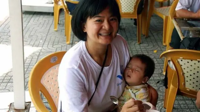 Nhà hoạt động Thúy Nga có bốn đứa con nhưng trong đó có ba con nhỏ dưới 18 tuổi.
