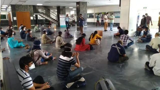 આંદોલનકારી નર્સોની તસવીર