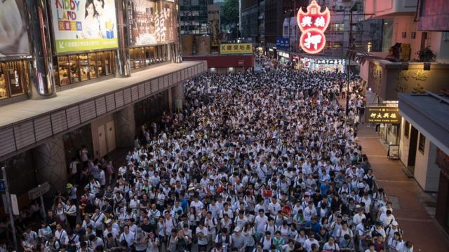 홍콩 정부 산하 홍콩지하철공사(MTR)는 본래 이번 시위의 본질과 관련이 없었다
