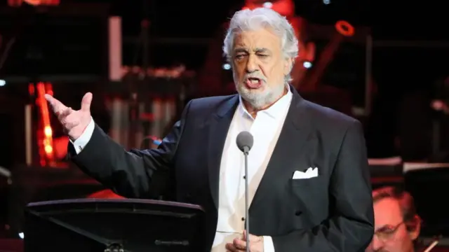 Plácido Domingo acepta "toda la responsabilidad" ante las denuncias de  acoso sexual y pide perdón - BBC News Mundo