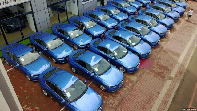 चीन में डीजल पेट्रोल कारों पर लगेगा प्रतिबंध