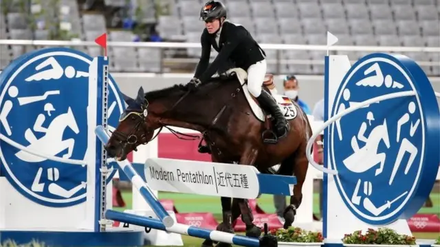 Анника Шлой