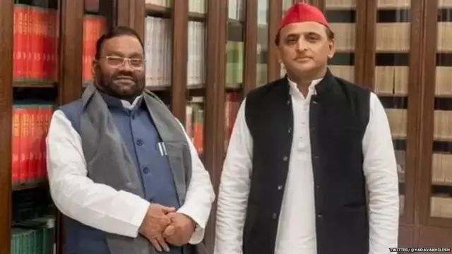 अखिलेश यादव के साथ स्वामी प्रसाद मौर्य