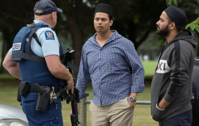 Полицейский и мусульмане