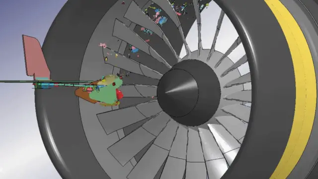 Дрон рядом с самолетом