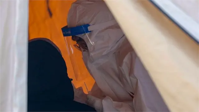 건강한 성인 국민 대부분은 7월 이후에야 접종을 받을 수 있을 전망이다