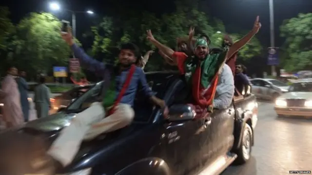 इमरान ख़ान के समर्थक