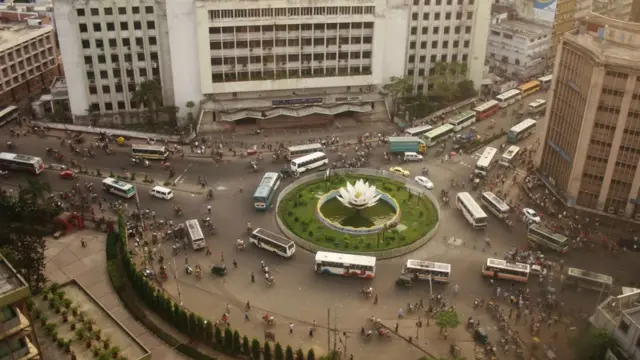 ढाका के बांग्लादेश बैंक वाली इमारत