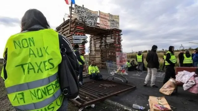 ફ્યૂઅલ ભાવ-વધારા સામે આંદોલન