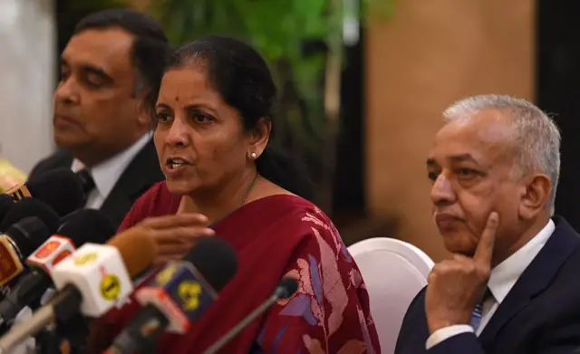 ஜிஎஸ்டி அமலுக்கு வரவேற்பும், எதிர்ப்பும்