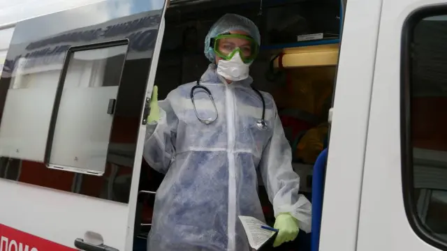 Фельдшер бригады скорой помощи