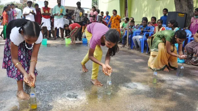 "இதுதான் சிறுதுளி பெரு வெள்ளமோ?!" - பிரதிப் குமார்