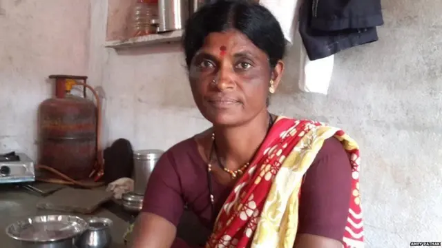 રુદ્વવાડીનાં સરપંચ શાલુબાઈ શિંદે