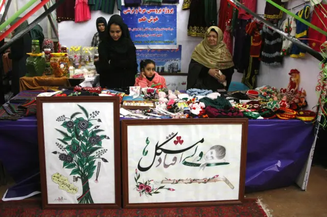 د هراتي ښځو لاسي صنایعو نندارتون