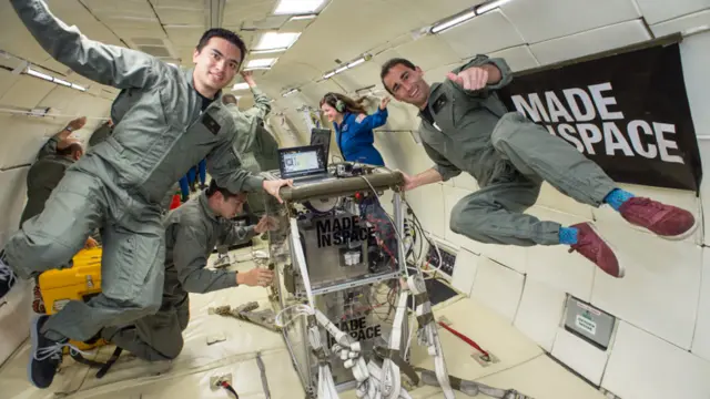 Основатели компании Made in Space Майк Чен (слева) и Джейсон Данн