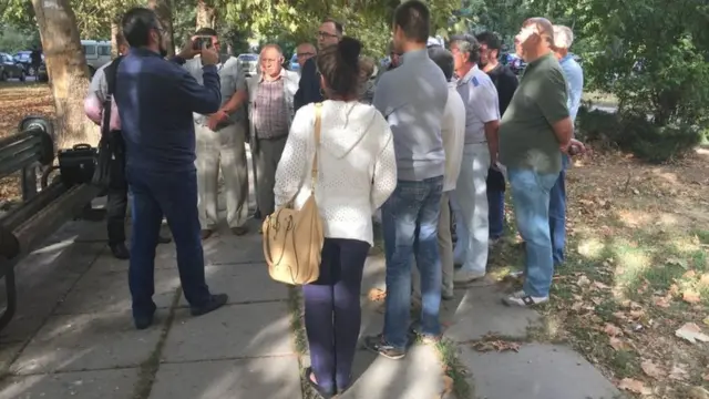 Соратники Ахтема Чийгоза у здания суда