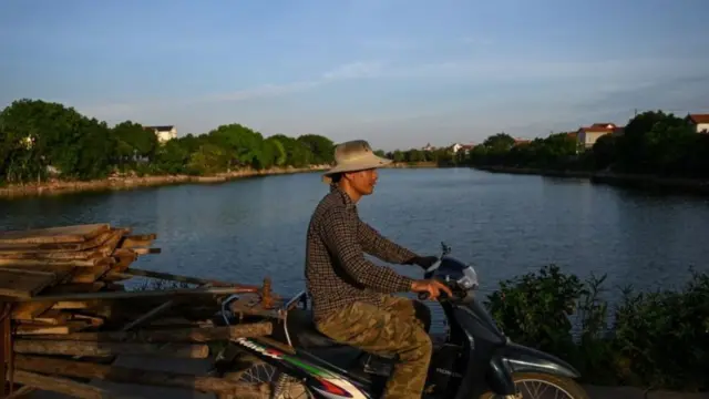 Việt Nam đang sống trong những ngày bớt lo vì Covid-19