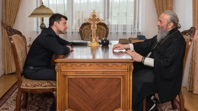 Володимир Зеленський і митрополит УПЦ (МП) Онуфрій