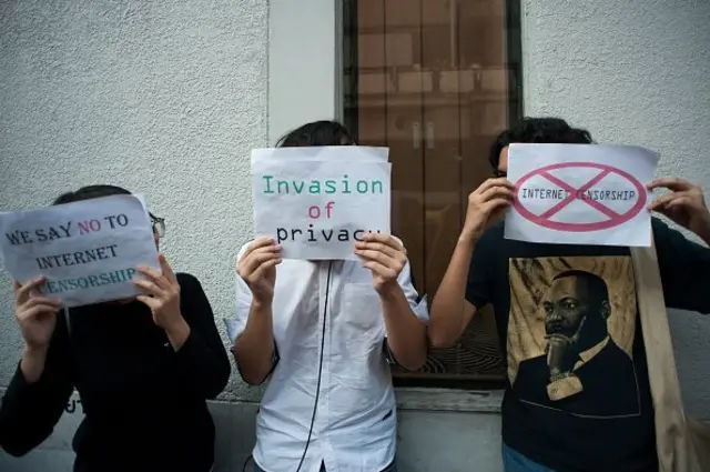 หมิ่นประมาทพระมหากษัตริย์, กฎหมายอาญา, มาตรา 112, สมยศ พฤกษาเกษมสุข, วอยซ์ออฟทักษิณ