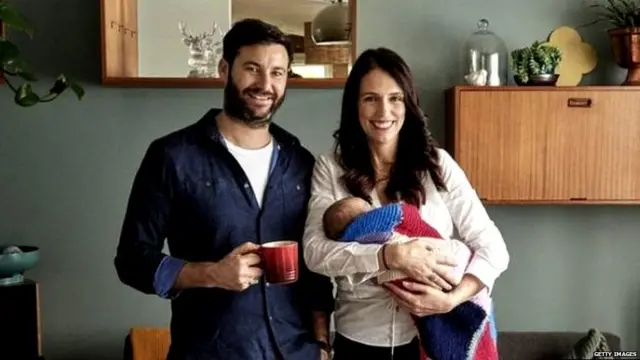 ક્લાર્ક ગેફોર્ડ સાથે જૅસિંડા અર્ડર્ન