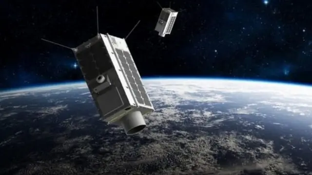 স্যাটেলাইট।