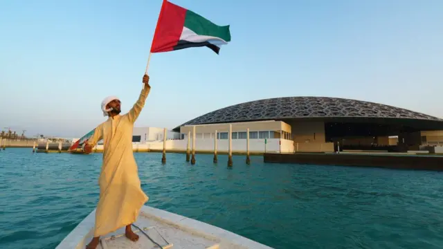 लूवर अबू धाबी म्यूज़ियम