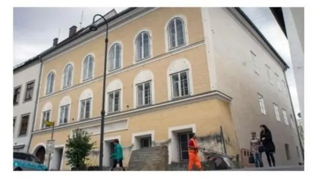 An haife shi ne a tsohuwar kasar Austria-Hungary