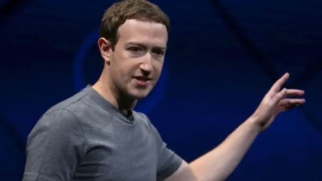 फेसबुक, सोशल मीडिया