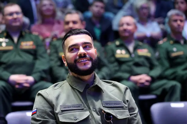 У Black Star была даже совместная линия одежды магазином Армии России - Военторгом