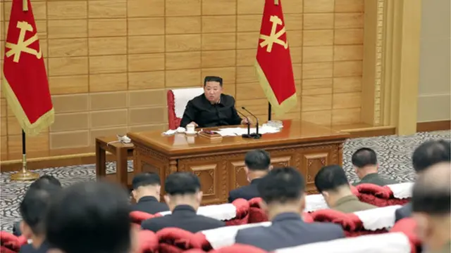 조선노동당중앙위원회 정치국은 5월 15일 또다시 비상협의회를 소집하고 방역대책 토의사업을 진행했다