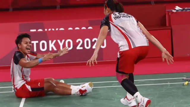 Greysia Polii/Apriyani Rahayu