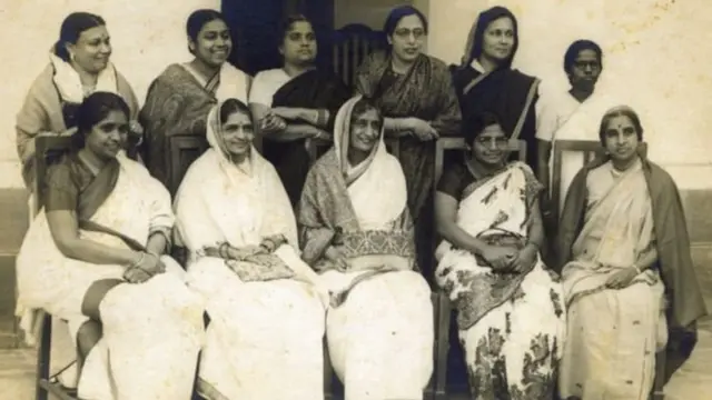 घटना समितीत सहभागी असणाऱ्या स्त्रिया