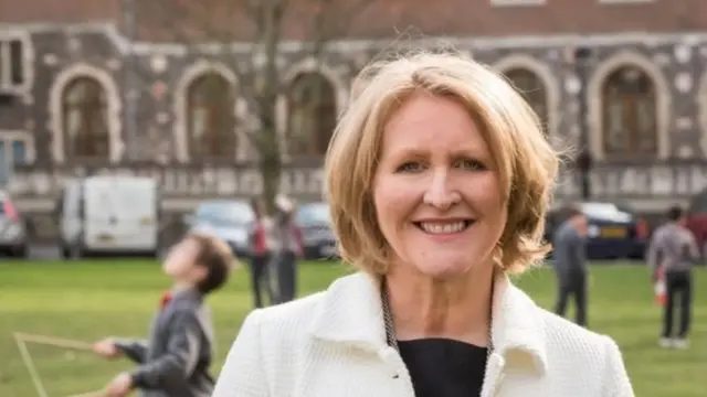 آن لونغفيلد