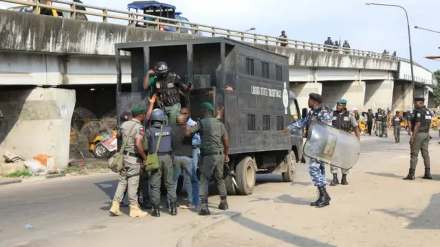 Ndị a na-anwụchi