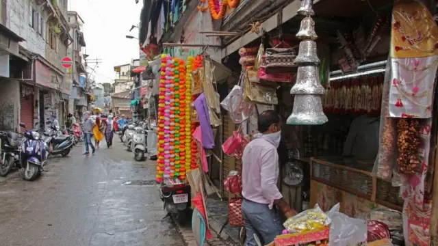पुणे, लॉकडाऊन, दुकानं