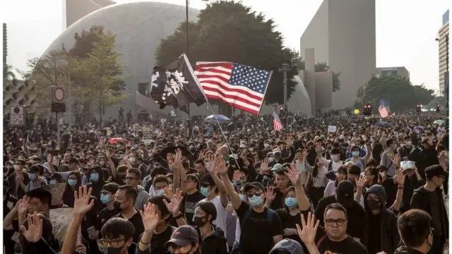 这是少有警方批准的游行。