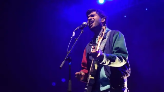 પ્રતીક કુહાડ