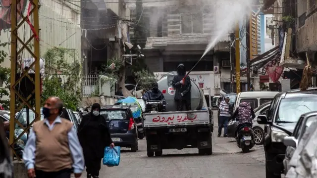 यतिखेर अमेरिकी डलरसँग लेबननको पाउन्ड आधाभन्दा बढीले कमजोर भएको छ