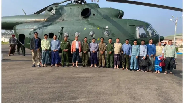 ရဟတ်ယာဉ်ဝမ်းဗိုက်ကိုနှစ်ချက်ထိမှန်ခဲ့ပြီး ထိခိုက်ဒဏ်ရာရရှိမှုမရှိကြောင်းနဲ့ ရဟတ်ယာဉ်ကိုလည်း အောင်မြင်စွာ ပျံသန်းနိုင်ခဲ့